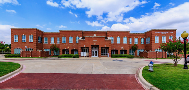 Entrance to the Castle Peak clinic building at 3620 N Josey Lane